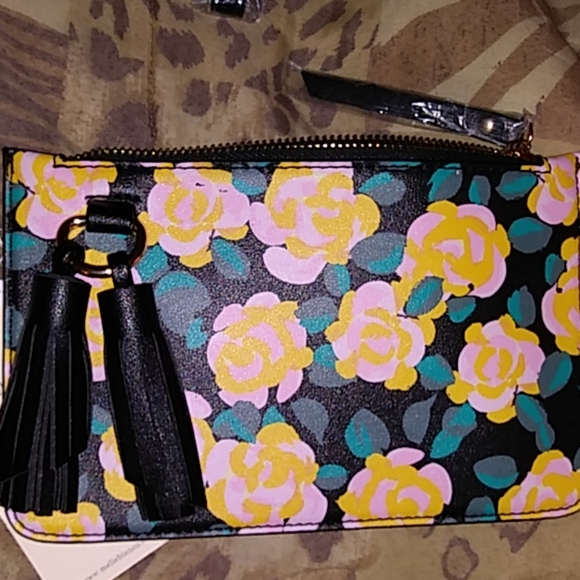Flower purse - Picture 3 of 3